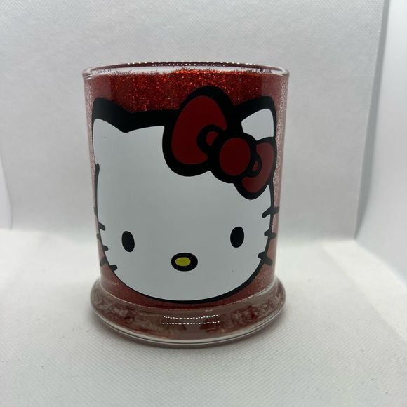Hello Kitty Makeup Brush Holder - Picture 2 of 3